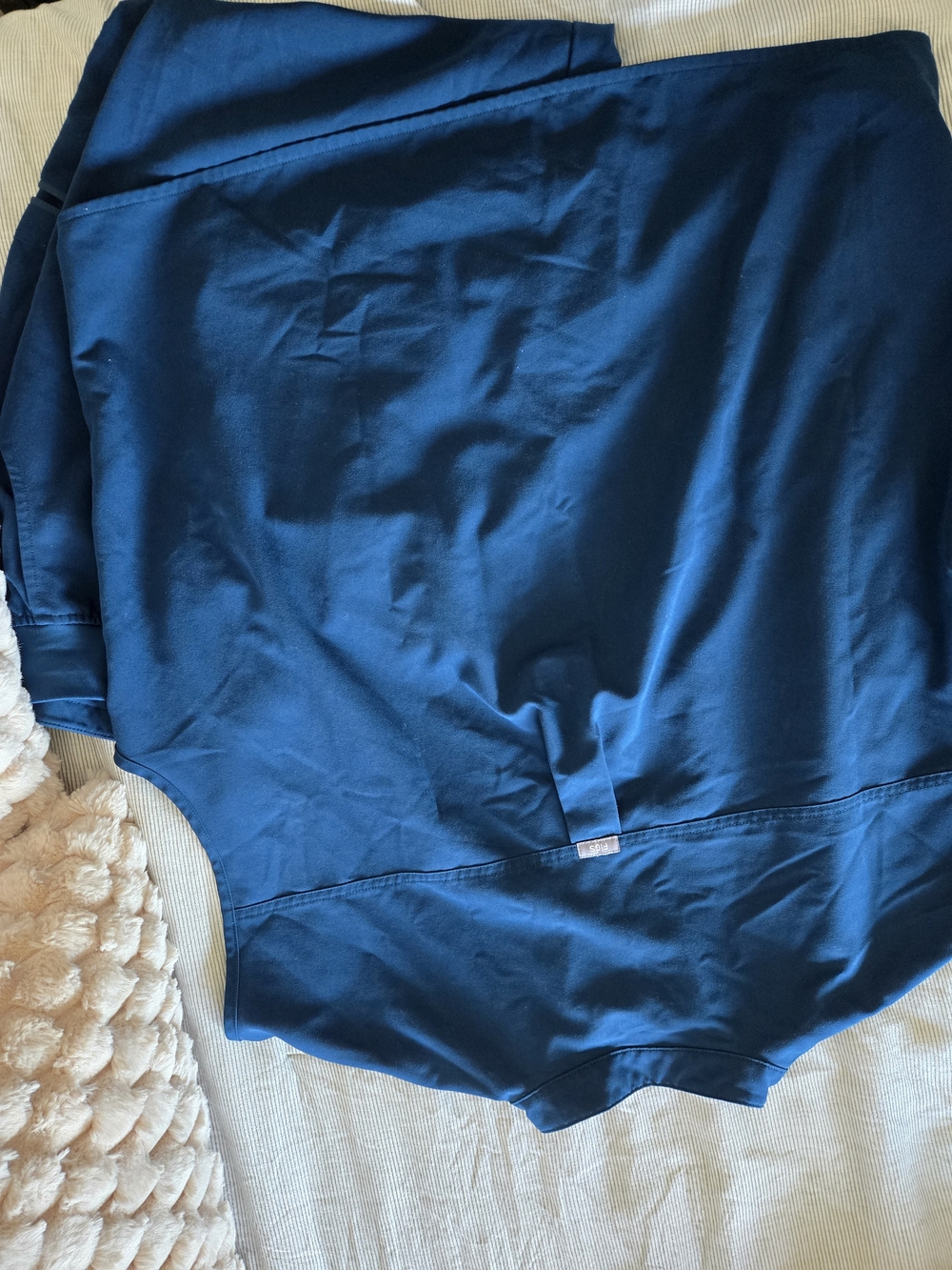 Figs Deep Reef Blue Scrub Set. Top 2xl Pants 4xl - Picture 8 of 8